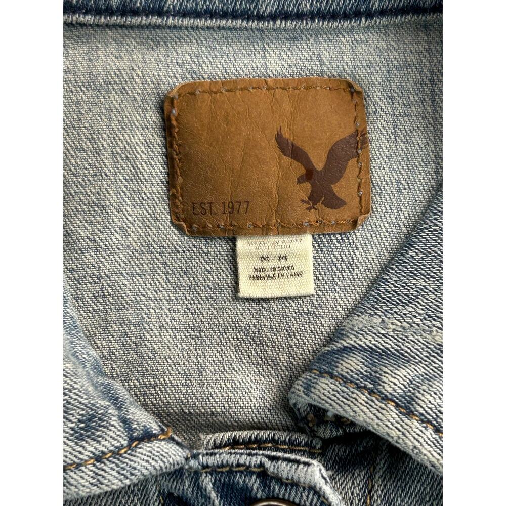 American Eagle Denim Vest Women's Medium Light Wash Stretch Jean Jacket - Picture 4 of 9